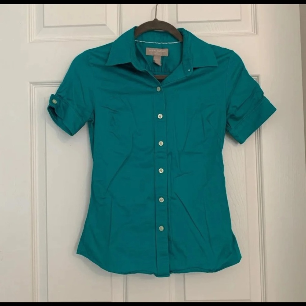 Banana Republic Short Sleeve Shirt